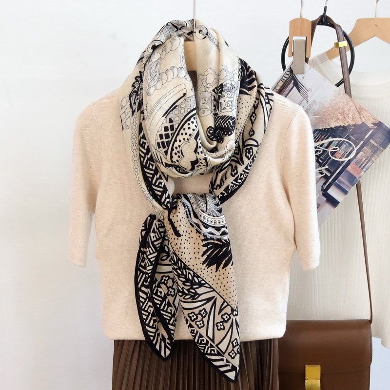 Silk Wool Scarf 135CM Luxury D - đánh giá và giá Winter Clothing Hong Kong